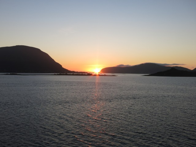 Hurtigruten_2015-06-27_23-21-1
